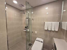 Incheon Airport Global Hotel & Suites
