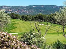 Holiday Home in Domaine de St.endreol With Pool