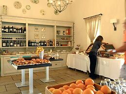 Holiday Home in Domaine de St.endreol With Pool