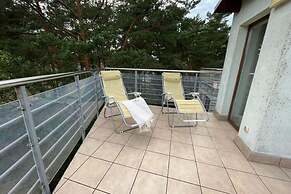 Holiday House With Sauna and Garden, Pobierowo