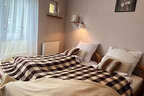 Holiday House With Sauna and Garden, Pobierowo