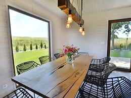 Holiday House With Whirlpool, Sulechowo