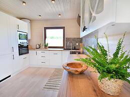 Holiday House With Whirlpool, Sulechowo