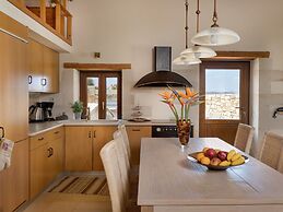 Cozy Holiday Home With Pool and Whirlpool in Maheri