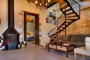 Cozy Holiday Home With Pool and Whirlpool in Maheri