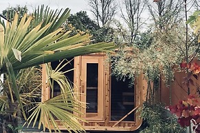 House With a Private Swimming Pool and Sauna