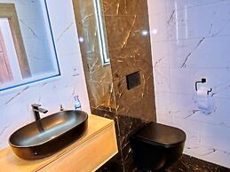 House With a Private Swimming Pool and Sauna