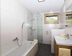 Apartment in Aschau at a Tennis Court