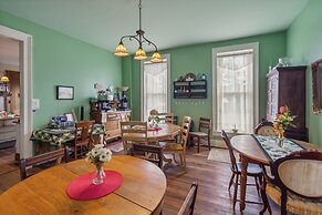 Dupriest Room 1 Bedroom by Main Street Bed & Breakfast