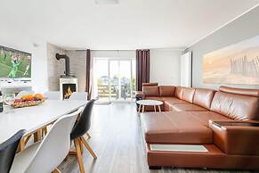 Comfortable, Large Holiday Villa, Ustronie Morskie