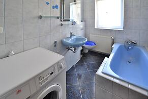 Comfortable, Large Holiday Villa, Ustronie Morskie