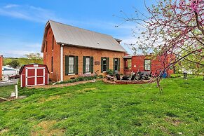 Greer Room 1 Bedroom by Main Street Bed & Breakfast