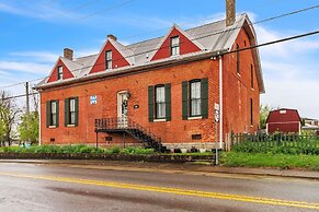 Greer Room 1 Bedroom by Main Street Bed & Breakfast