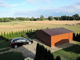 Apartment With a Swimming Pool in Stepniczka