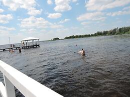 Apartment With a Swimming Pool in Stepniczka