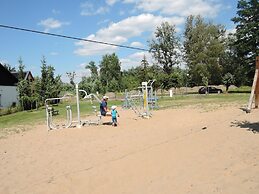 Apartment With a Swimming Pool in Stepniczka