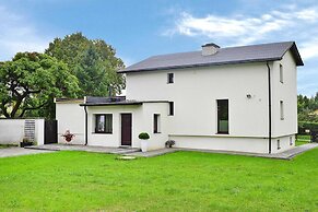 Holiday Flat, Kamien