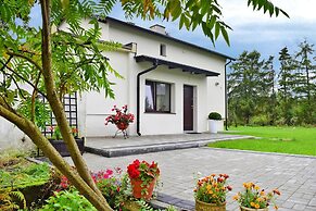 Holiday Flat, Kamien