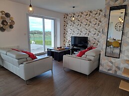 Holiday Home 10 Pers., Panoramic sea View, Cleder