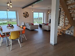 Holiday Home 10 Pers., Panoramic sea View, Cleder