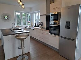 Holiday Home 10 Pers., Panoramic sea View, Cleder