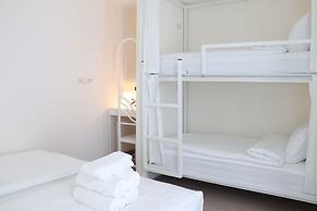 ResT Bangkok Poshtel