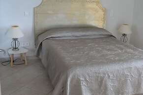 Attractive Holiday Villa With Private Pool, Solenzara