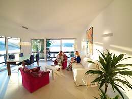 Worth Apartment in Maria in the Garden