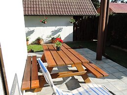 Holiday House With Swimming Pool in Morzyczyn