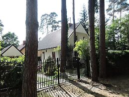 Holiday House With Swimming Pool in Morzyczyn