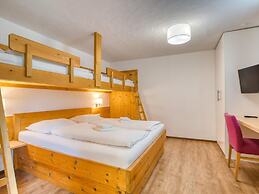 Apartment Building Ferien, Neukirchen