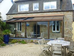 Charming Holiday Home 50 m From the sea