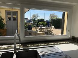 Charming Holiday Home 50 m From the sea