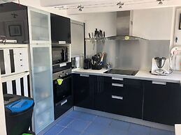 Charming Holiday Home 50 m From the sea