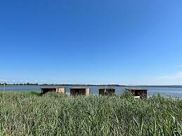 Luxury Houseboat for 2 People, by the sea