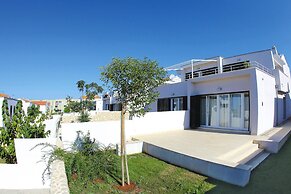 Villas Punta Skala Apartments With Pools at Beach