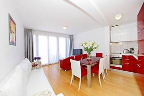 Villas Punta Skala Apartments With Pools at Beach