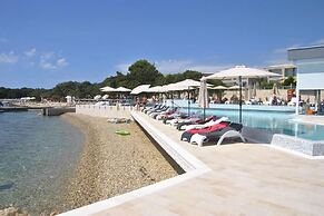 Villas Punta Skala Apartments With Pools at Beach