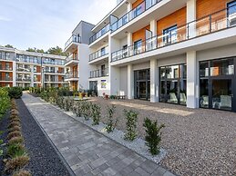 Spacious Apartment, Swimming Pool, Pobierowo