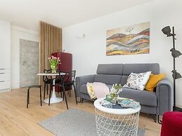 Spacious Apartment, Swimming Pool, Pobierowo