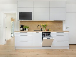 Spacious Apartment, Swimming Pool, Pobierowo