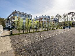 Spacious Apartment, Swimming Pool, Pobierowo