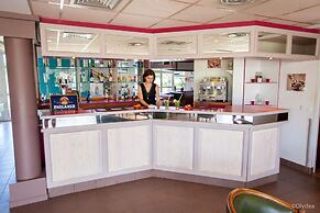Stylish Resort Stay in Cassen for 4