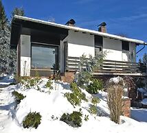 Pleasant Holiday Home With Balcony