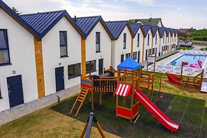 Holiday Complex With Pool, Rewal