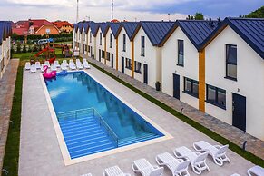 Holiday Complex With Pool, Rewal