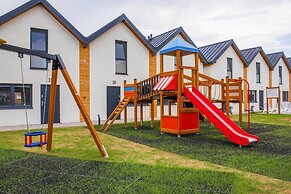 Holiday Complex With Pool, Rewal