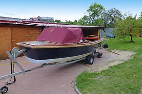 Detached Cottages by the Lake, Lubin