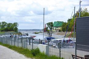 Detached Cottages by the Lake, Lubin