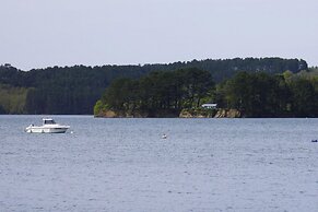 Holiday Home Near the sea in Hanvec
